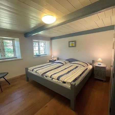 Semesterbostad Poerksen Huus, Barrierefrei, Eingezaeunt, Bis Zu Sechs Hunde, Kamin, Wlan, Zwei Baeder